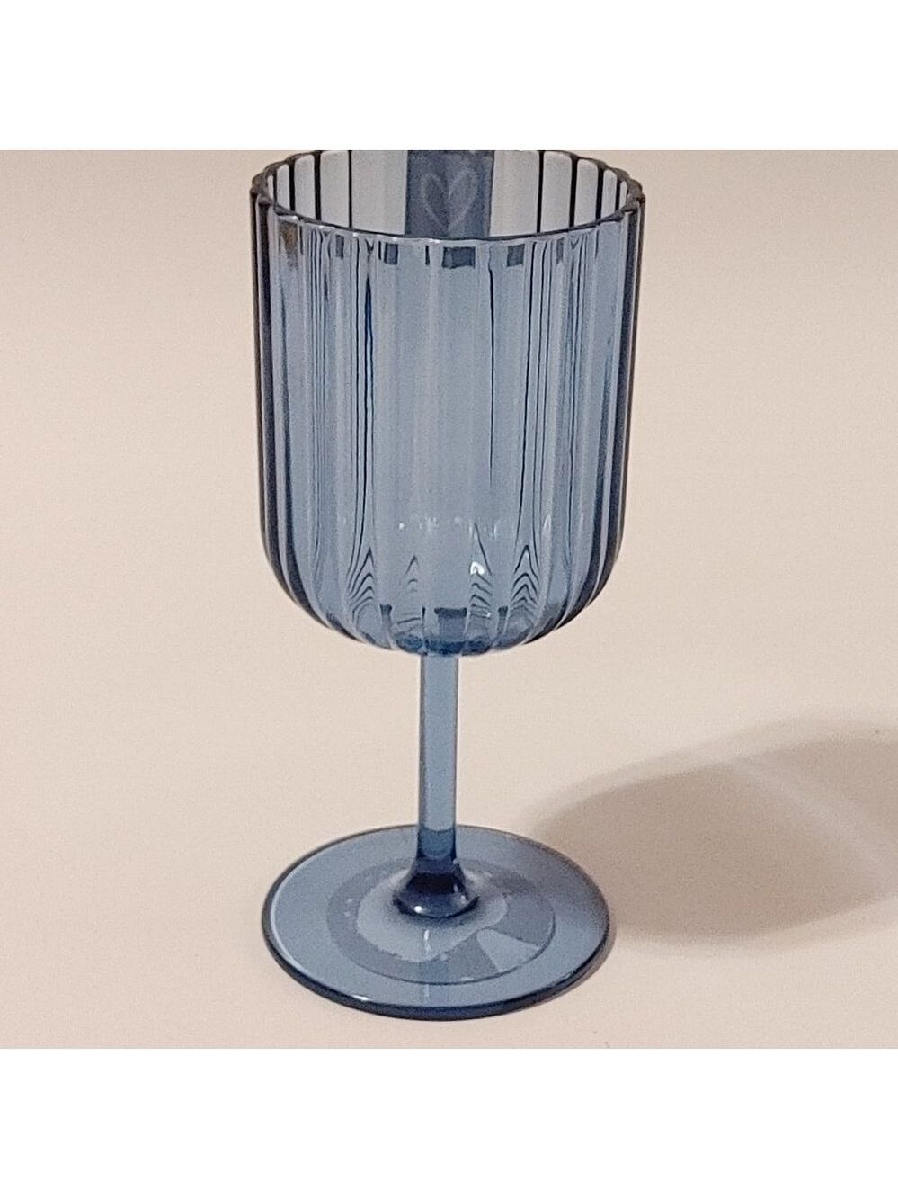 BEAUTIFUL Jillian Harris Life at Home Collection Fluted Wine Goblet - Picture 4 of 5